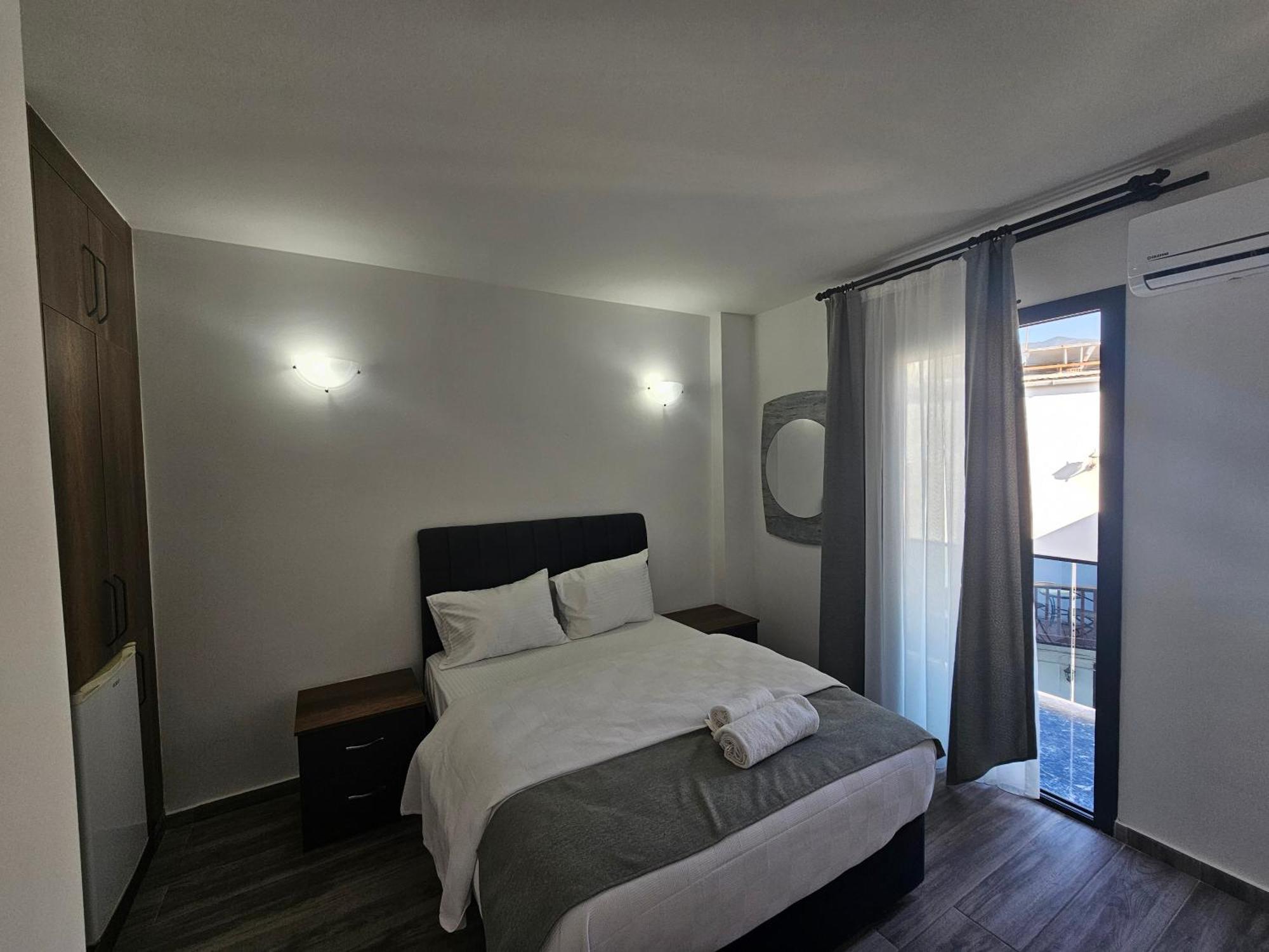 Cyprus Harbour Suites Kyrenia  Exterior photo