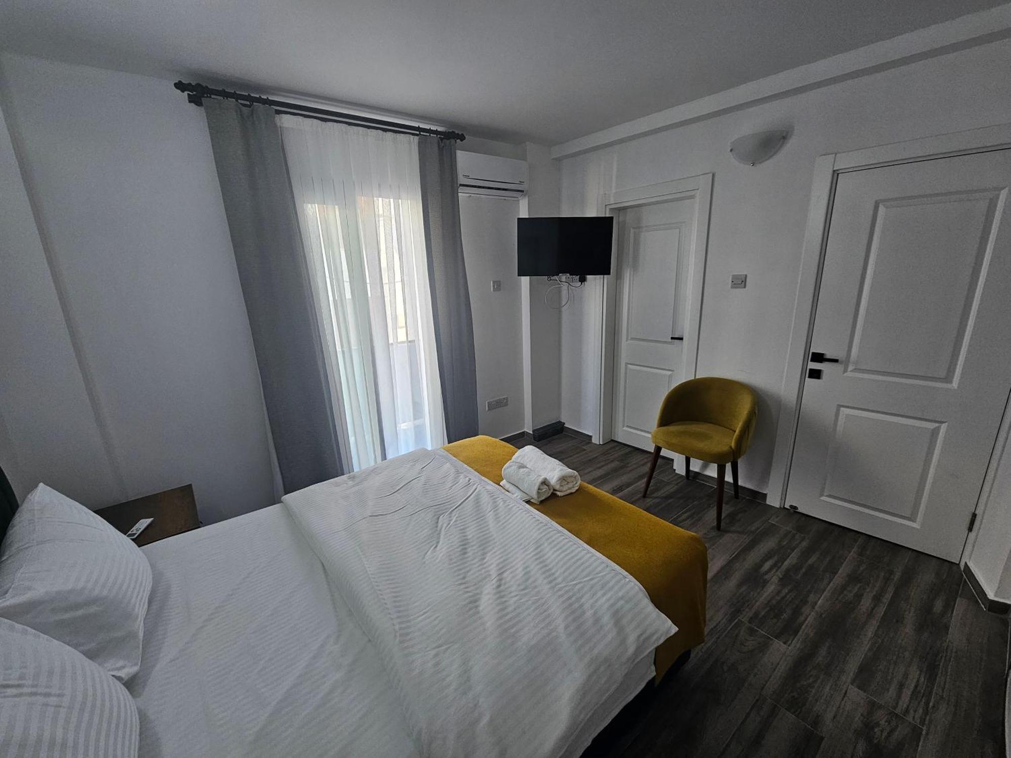Cyprus Harbour Suites Kyrenia  Exterior photo